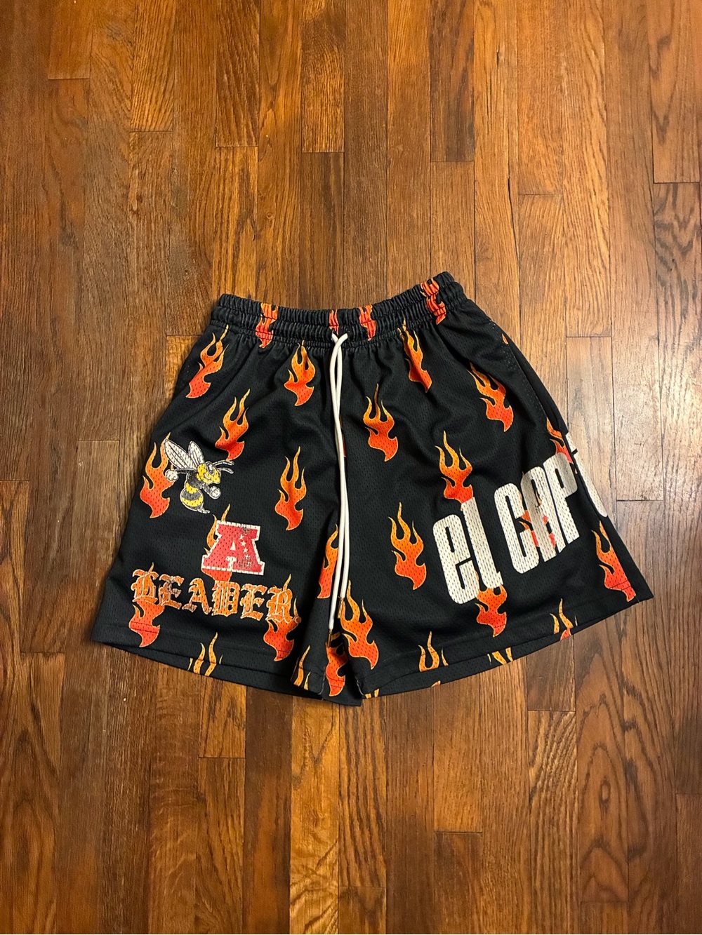 El Capitan leader mesh shorts size small